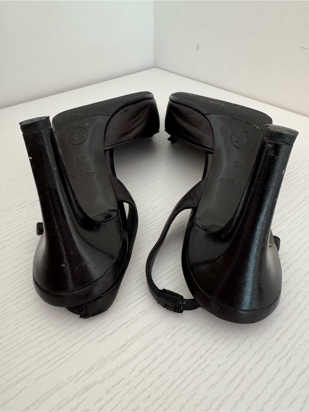 Chanel CC Logo Black Bow Patent Slingback Heels EU 37 Authentic Vintage Shoes - Picture 7 of 8